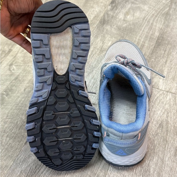 New Balance Blue and Gray Sneakers Size 6.5 - Picture 2 of 5